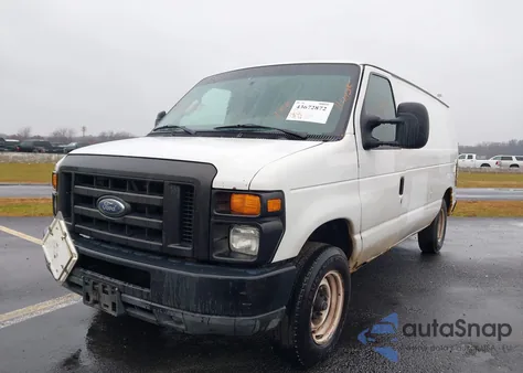 2010 Ford E-150 Commercial/Recreational z USA, uszkodzony, nr VIN 1FTNE1EW8ADA91796